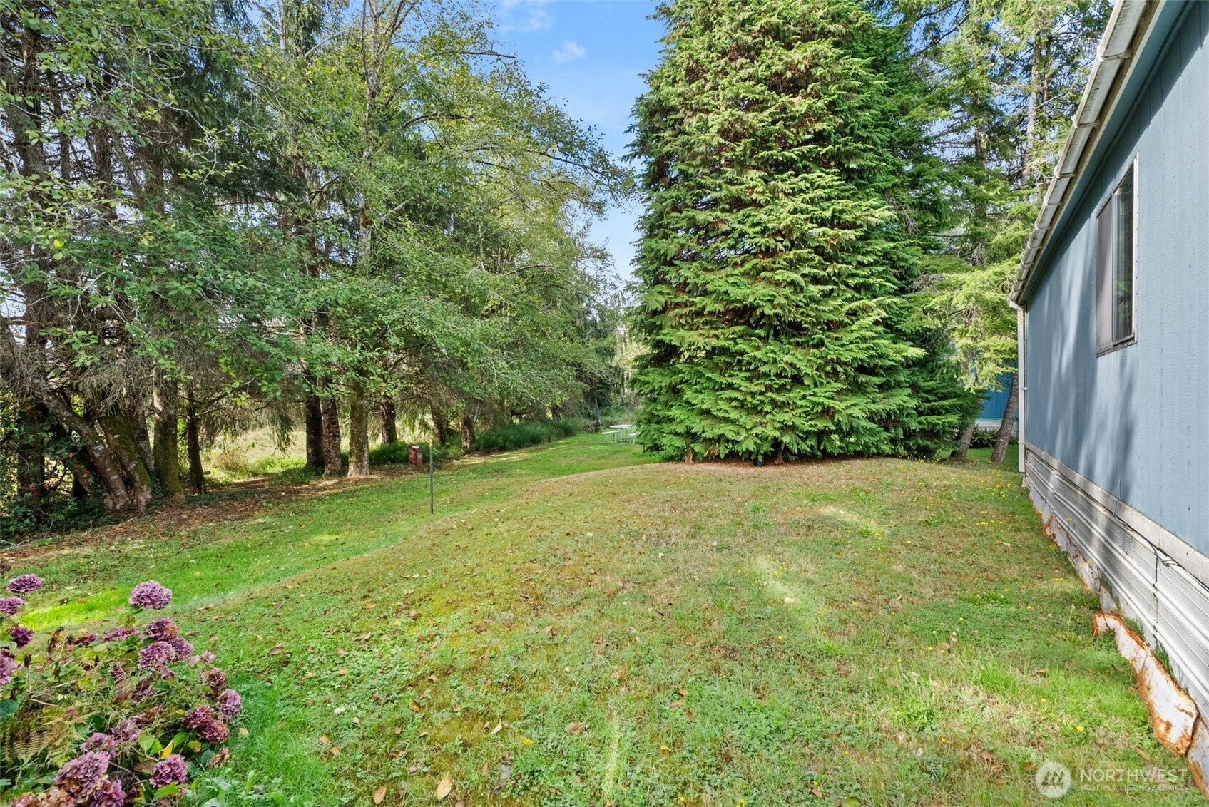 850 Crescent Street 53