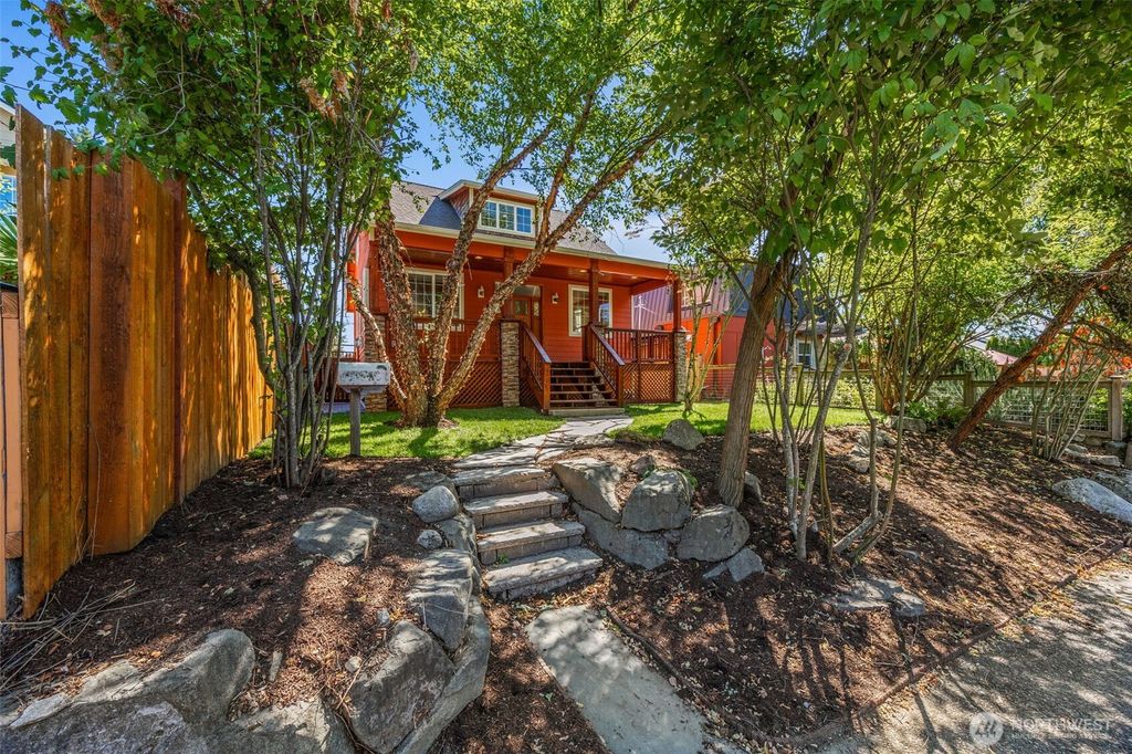 Photo of 7328 31st Avenue SW, Seattle, WA 98126 (MLS # 2423106)