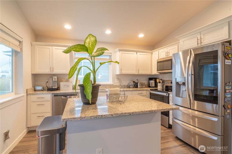 123 E 9th Avenue 29
