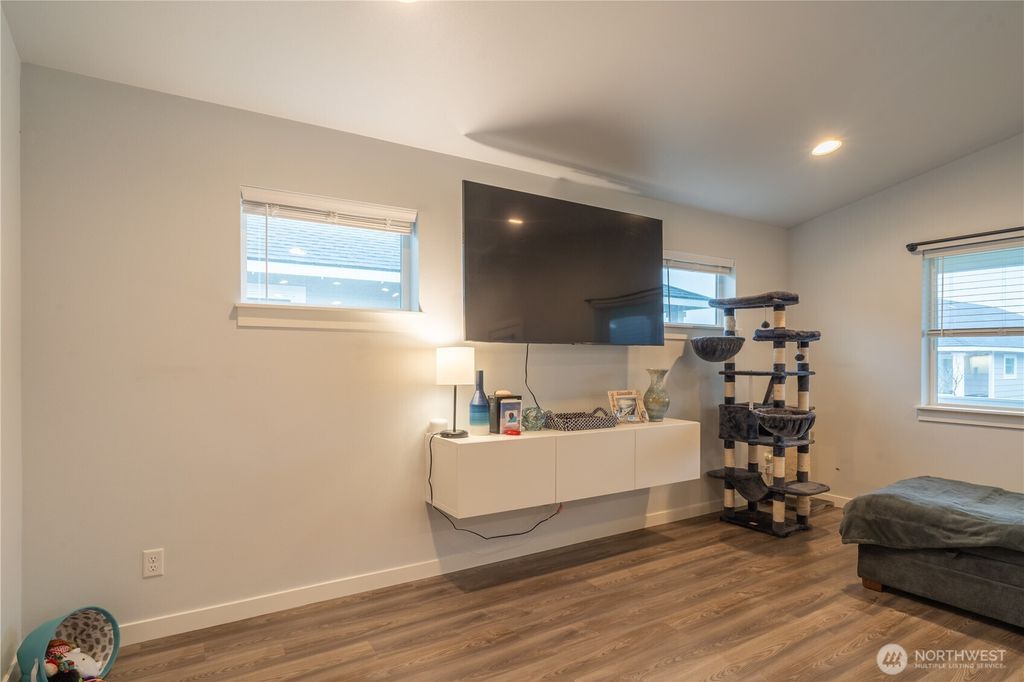 Photo of 123 E 9th Avenue #29, Moses Lake, WA 98837 (MLS # 2475510)