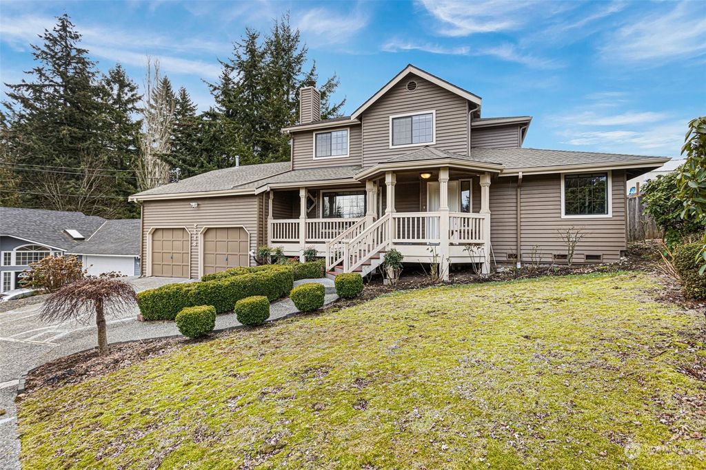 Photo of 2516 110th Street SE, Everett, WA 98208 (MLS # 2041652)
