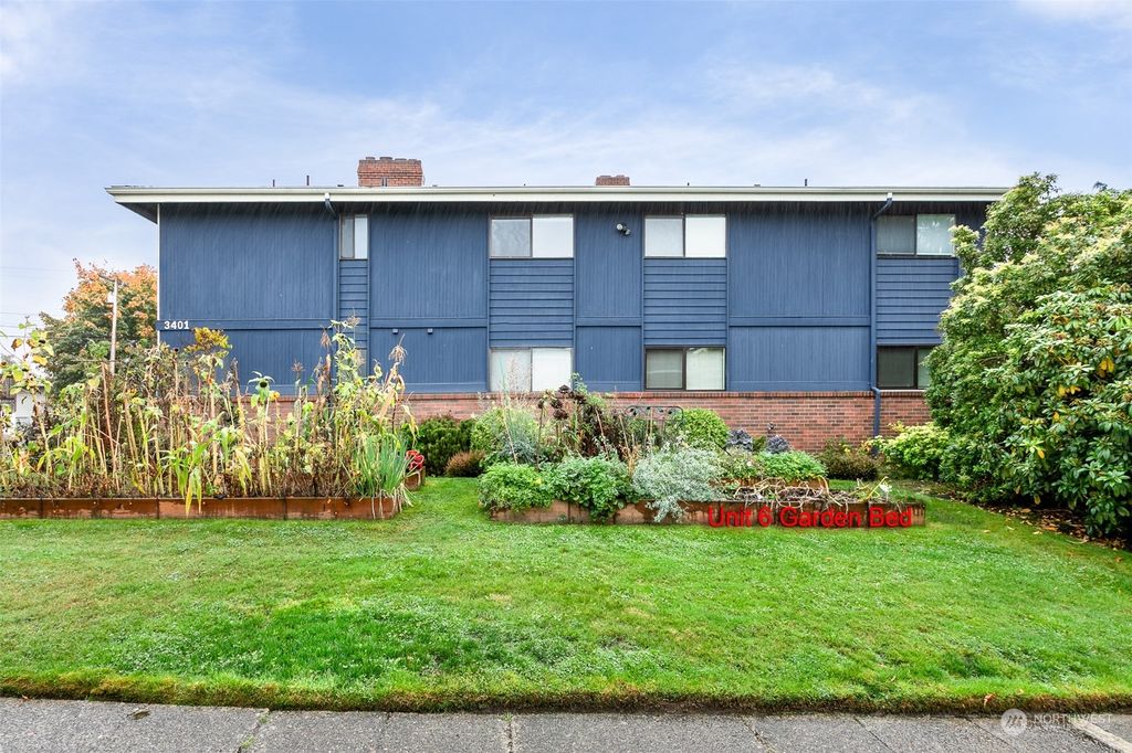 Photo of 3401 Oakes Avenue #6, Everett, WA 98201 (MLS # 2169894)