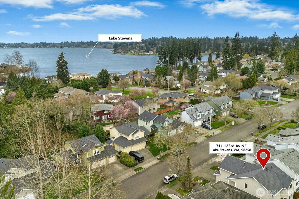 Photo of 711 123rd Avenue NE, Lake Stevens, WA 98258 (MLS # 2498101)
