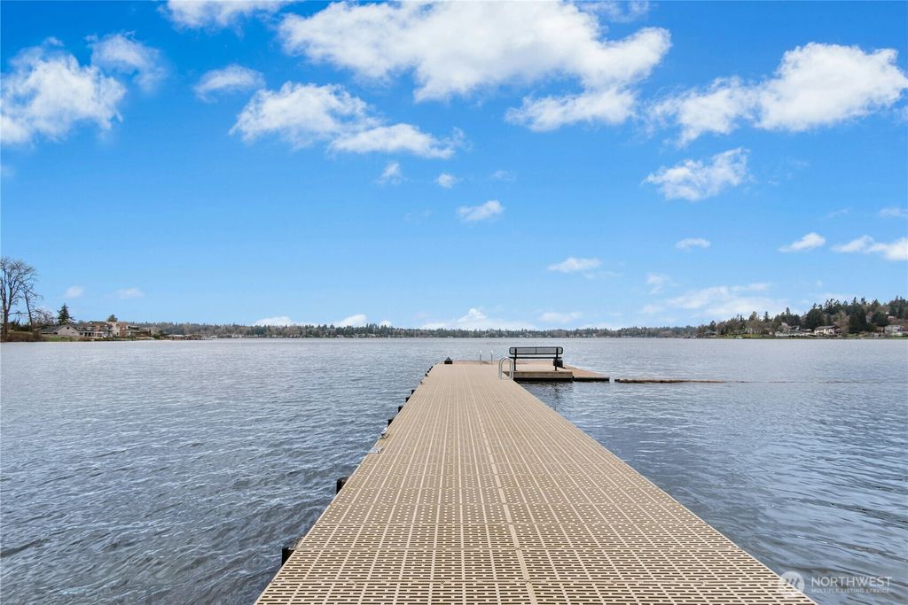 Photo of 711 123rd Avenue NE, Lake Stevens, WA 98258 (MLS # 2498101)