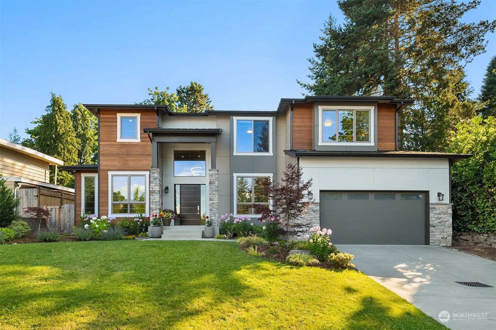 Photo of 15015 SE 45th Place, Bellevue, WA 98006 (MLS # 2148458)