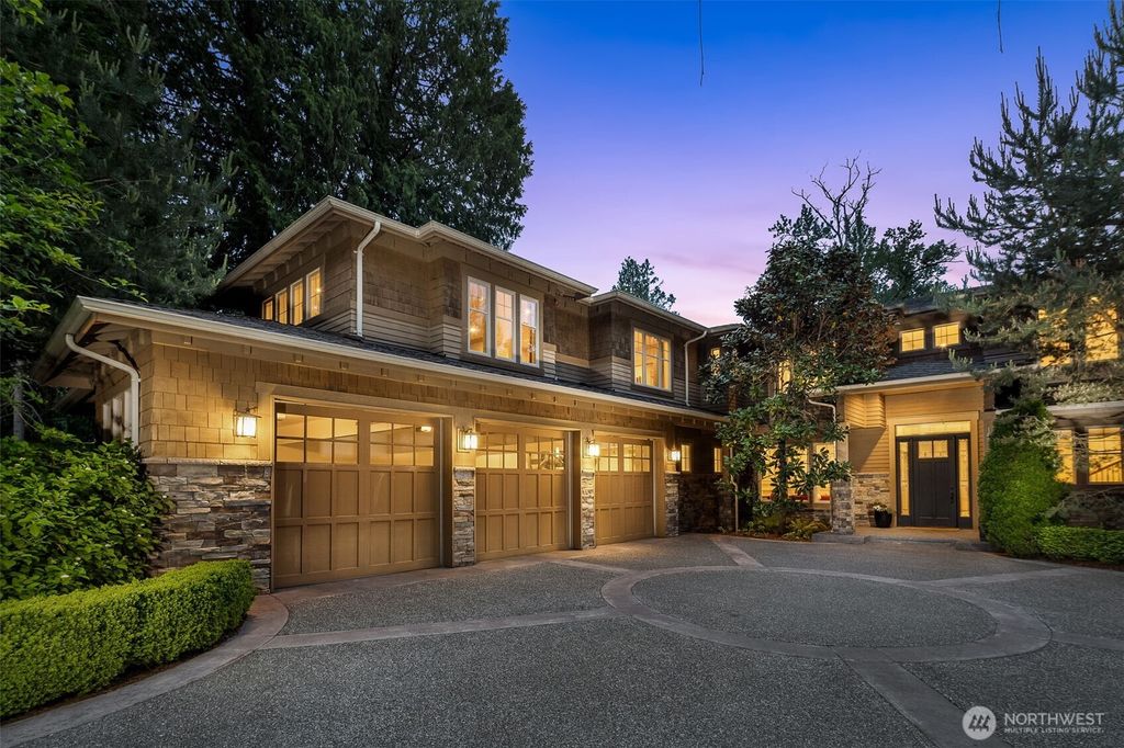 Photo of 10827 NE 108th Street, Kirkland, WA 98033 (MLS # 2429471)