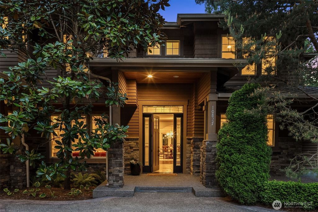 Photo of 10827 NE 108th Street, Kirkland, WA 98033 (MLS # 2429471)