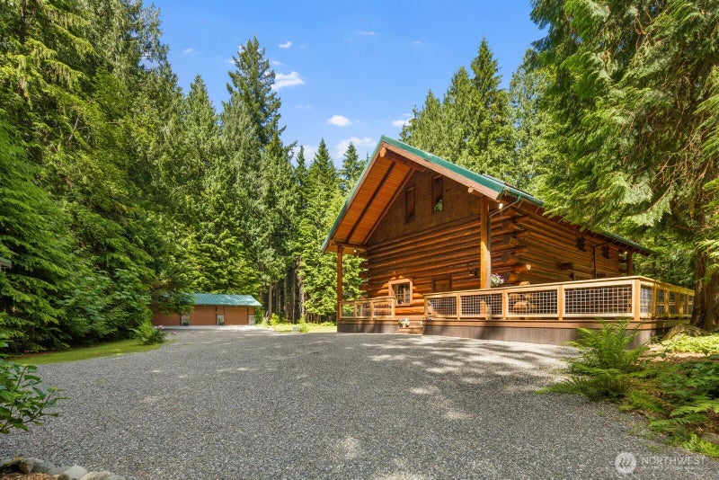 129 N Lake Roesiger Road