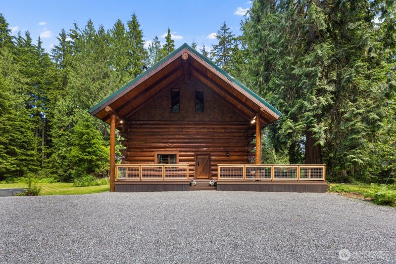 129 N Lake Roesiger Road