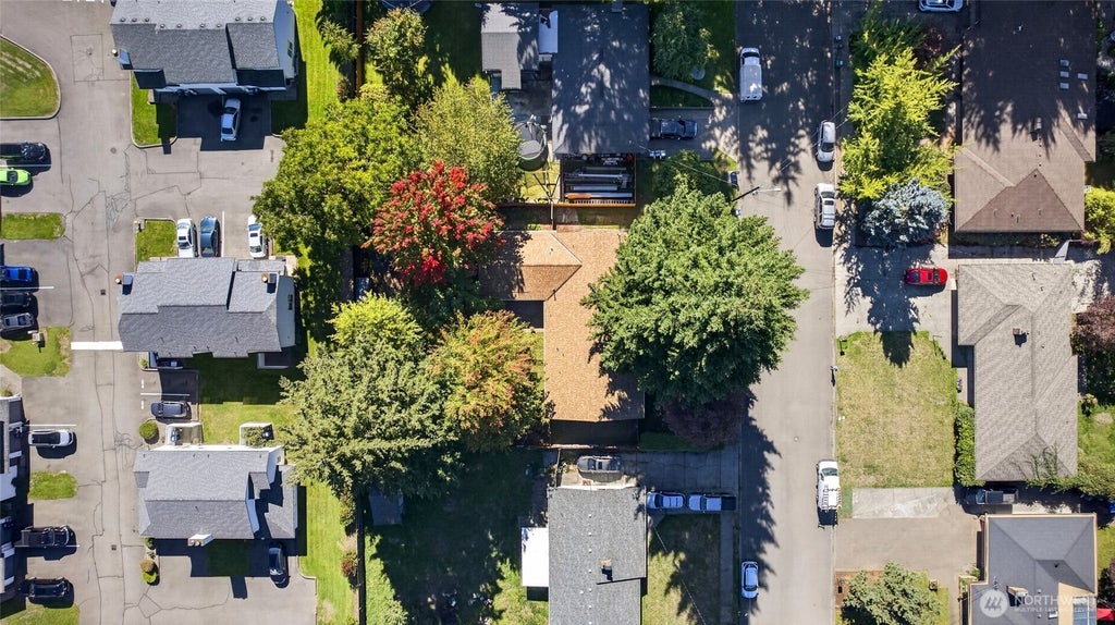 Photo of 2016 J Street NE, Auburn, WA 98002 (MLS # 2588326)