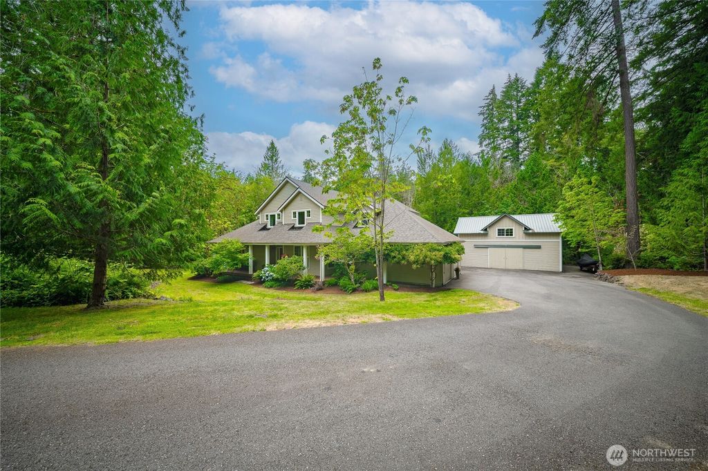 Photo of 6127 Lemon Road NE, Olympia, WA 98506 (MLS # 2547622)