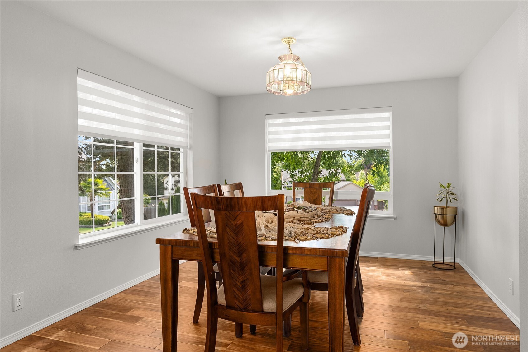 Renton, Washington 98055, United States, 5 Bedrooms Bedrooms, ,3 BathroomsBathrooms,Residential,Active,130216