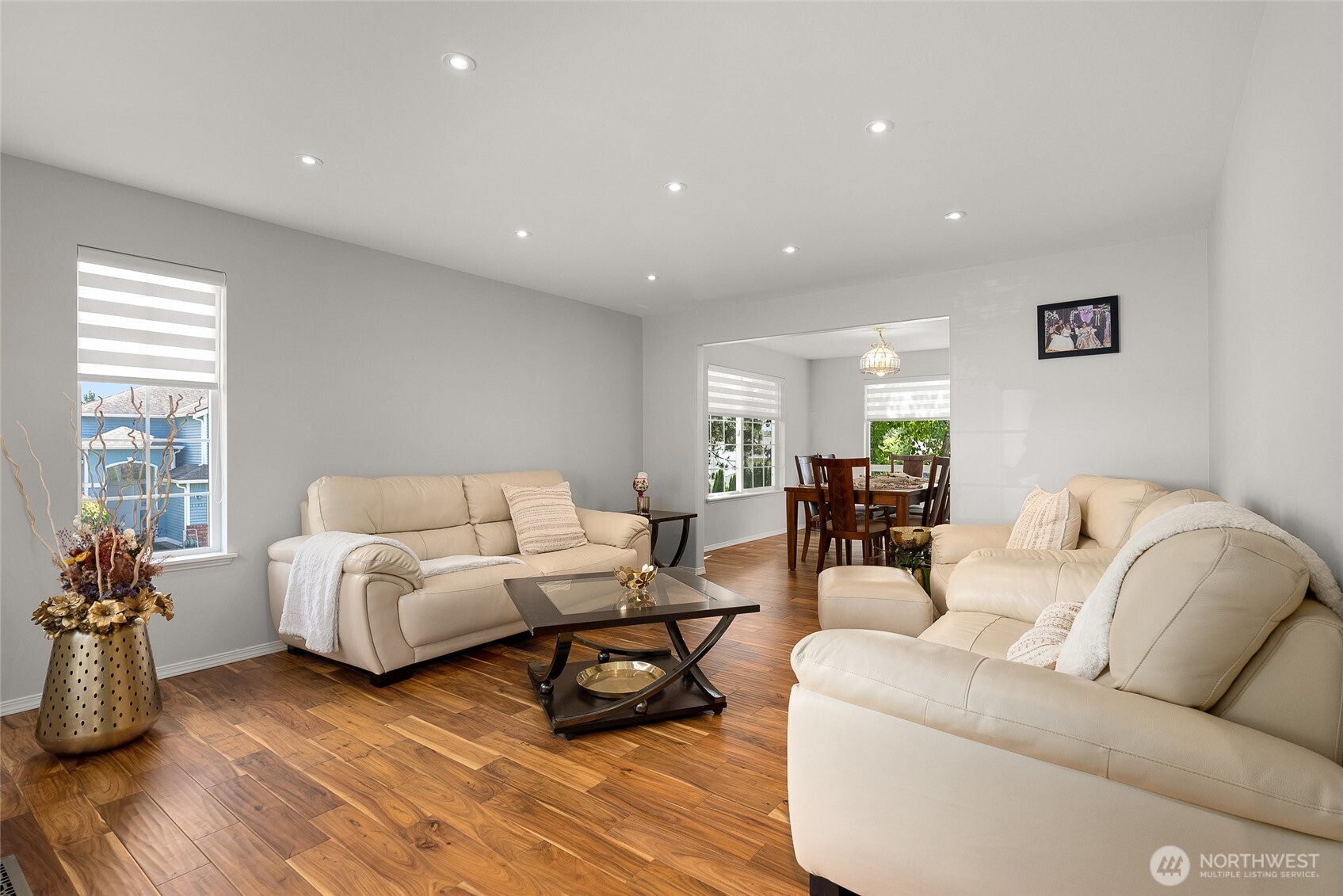 Renton, Washington 98055, United States, 5 Bedrooms Bedrooms, ,3 BathroomsBathrooms,Residential,Active,130216