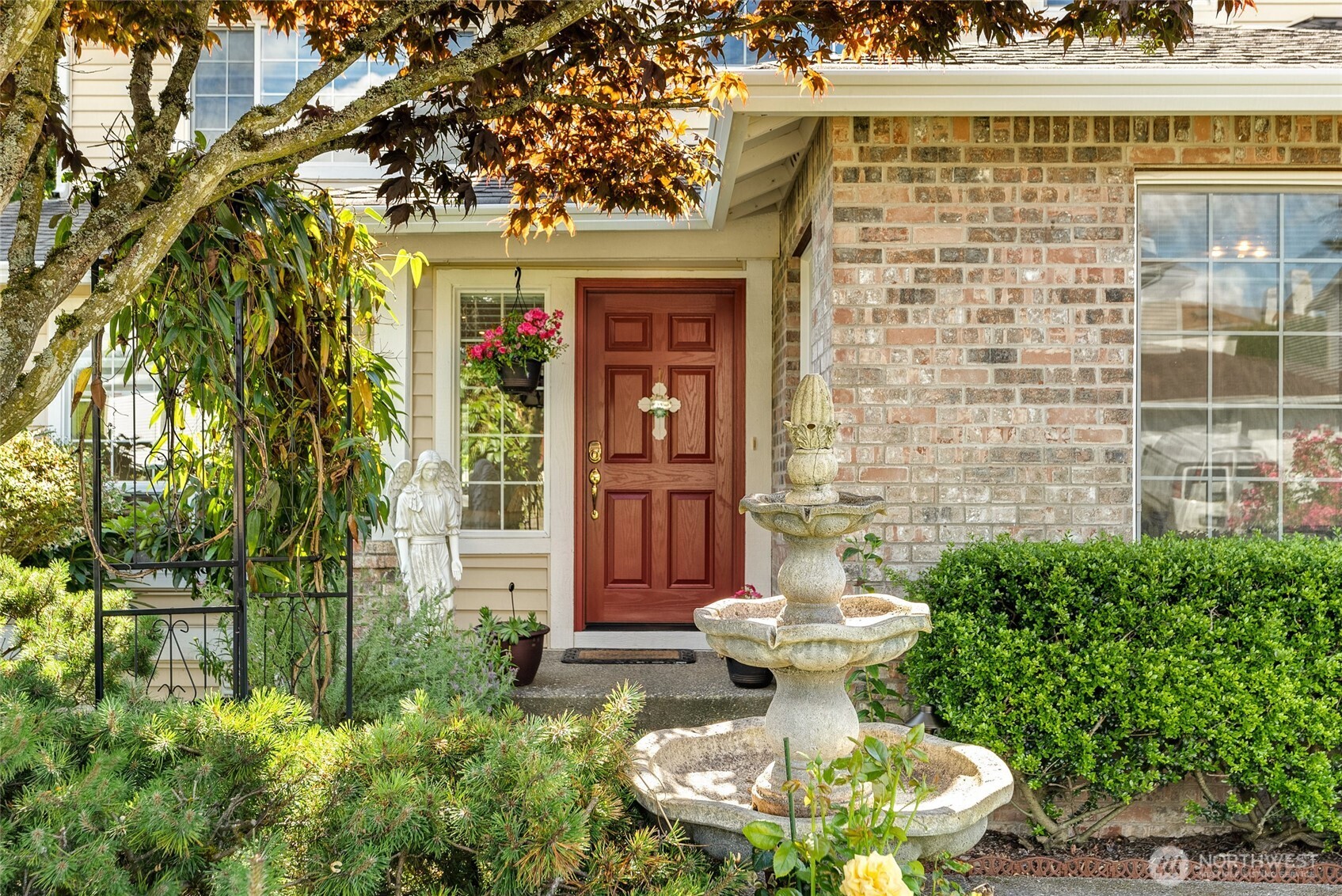 Renton, Washington 98055, United States, 5 Bedrooms Bedrooms, ,3 BathroomsBathrooms,Residential,Active,130216