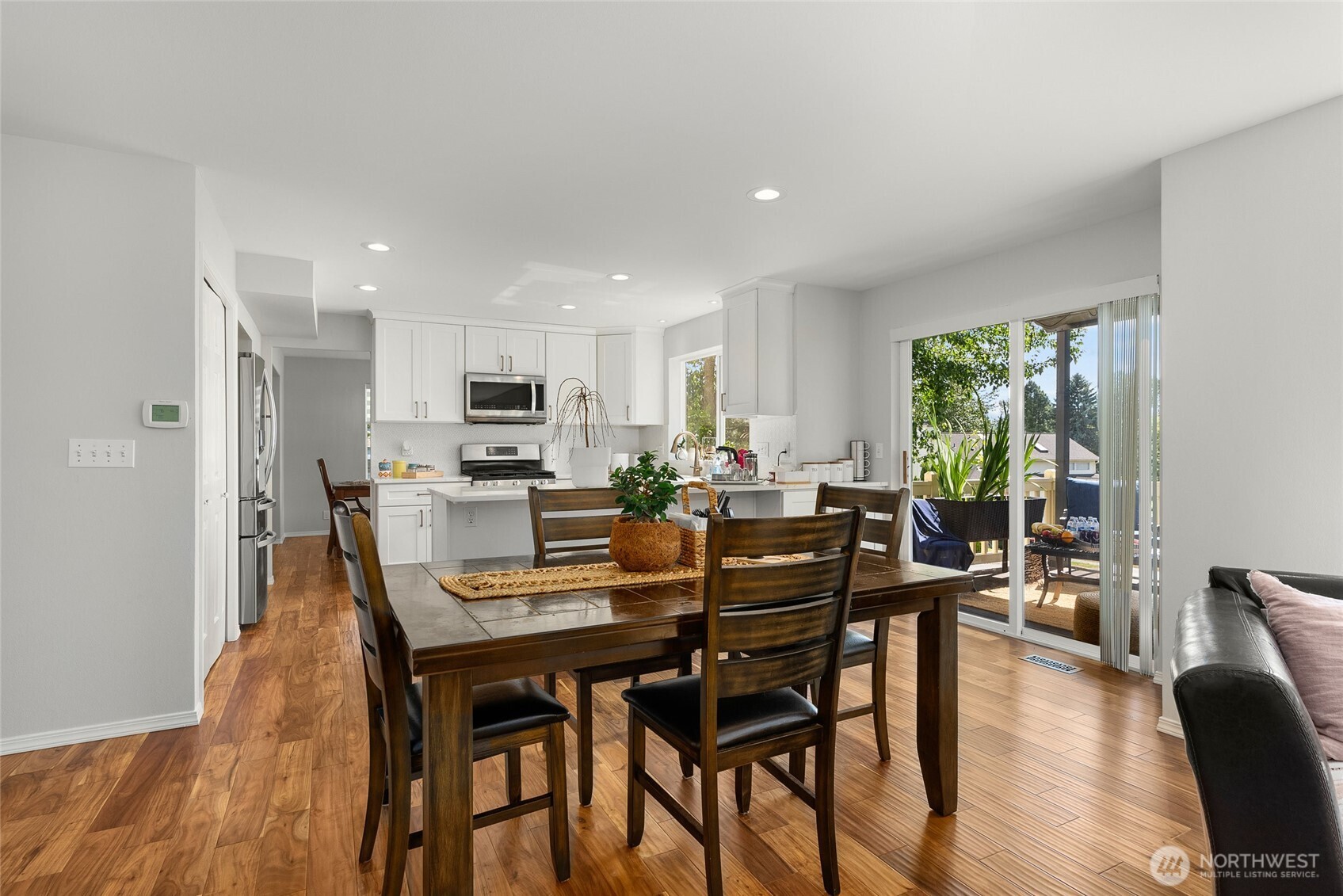 Renton, Washington 98055, United States, 5 Bedrooms Bedrooms, ,3 BathroomsBathrooms,Residential,Active,130216