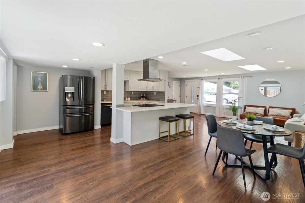 Photo of 23108 50th Avenue W, Mountlake Terrace, WA 98043 (MLS # 2507833)