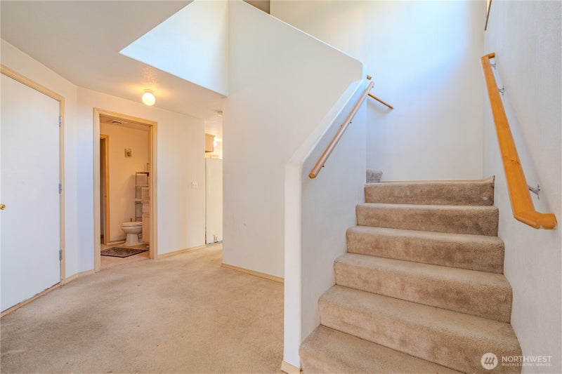 1115 W 33rd Way