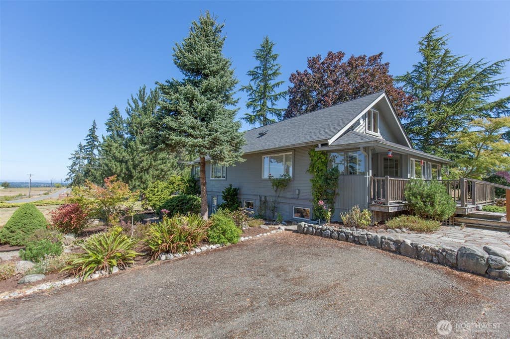 Photo of 31 McFarland Drive, Sequim, WA 98382 (MLS # 2570029)