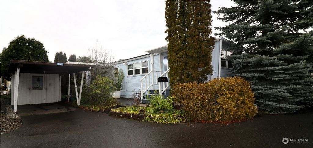Photo of 3242 S 181st Street #75, SeaTac, WA 98188 (MLS # 2197340)