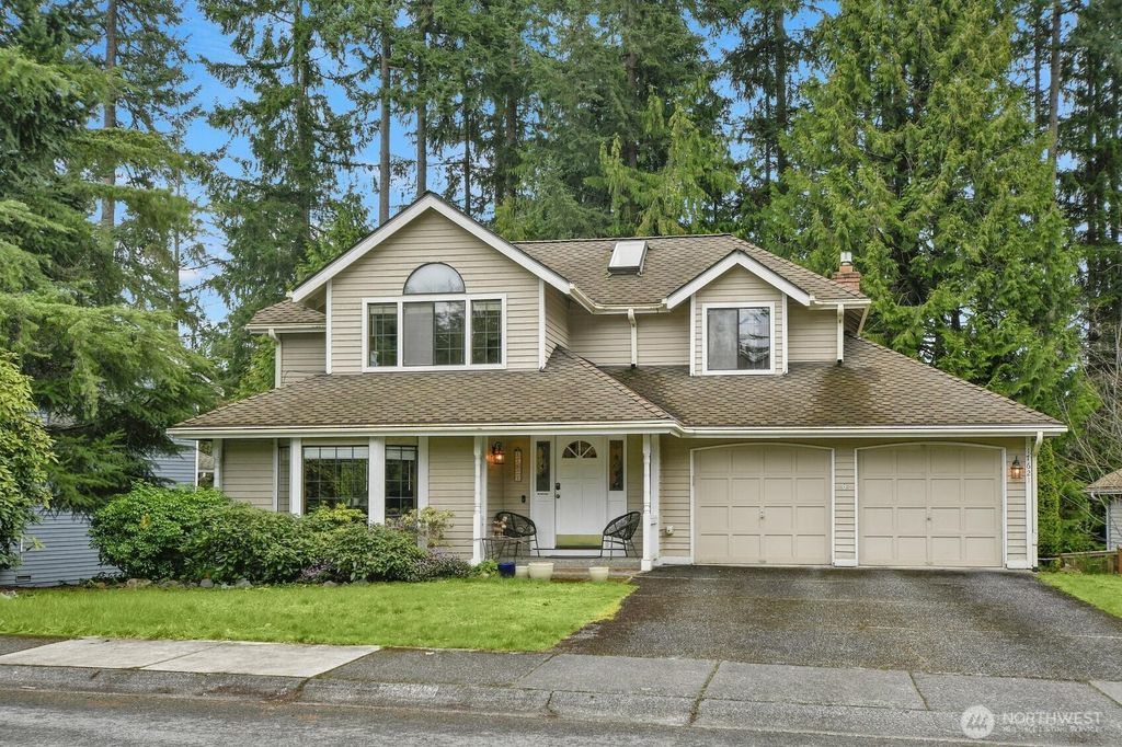 Photo of 17621 NE 138th Street, Redmond, WA 98052 (MLS # 2490637)
