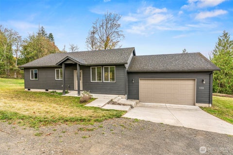 Photo of 518 Clark Creek Road #B, Longview, WA 98632 (MLS # 2591625)