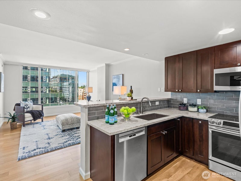 177 107th Avenue NE 816