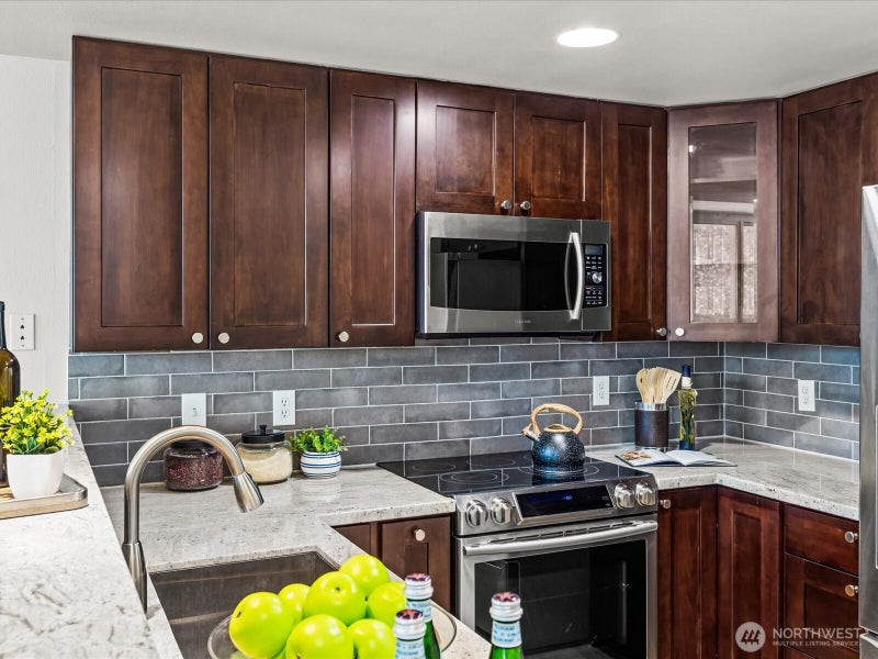 177 107th Avenue NE 816