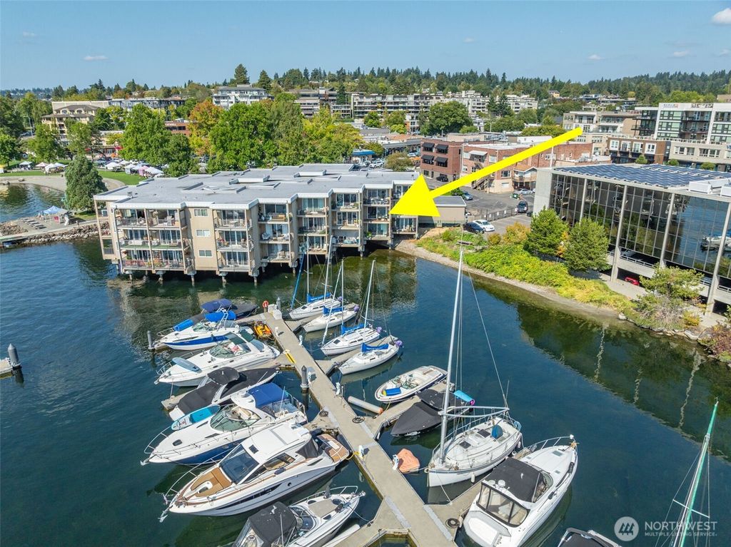 Photo of 65 Kirkland Avenue #202, Kirkland, WA 98033 (MLS # 2467081)