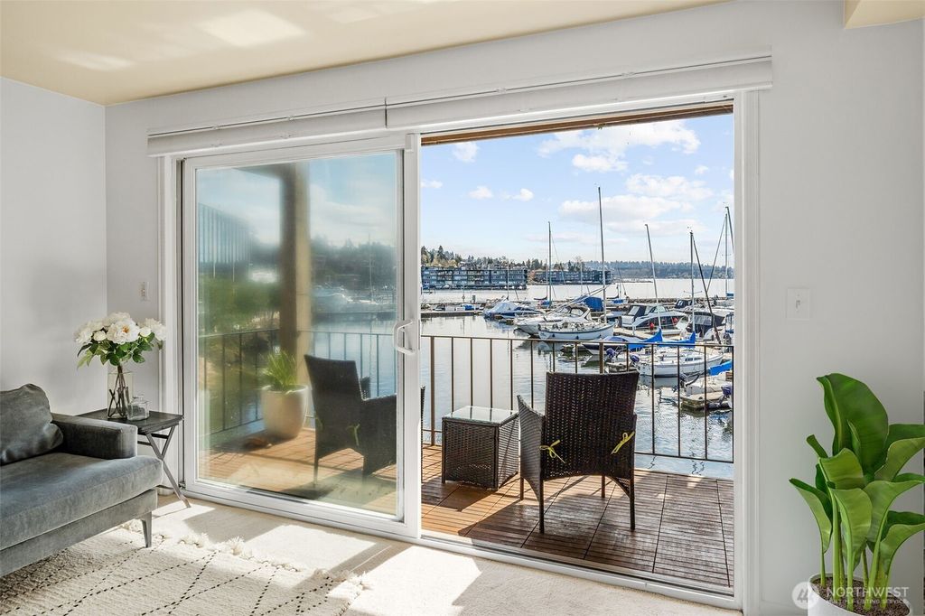 Photo of 65 Kirkland Avenue #202, Kirkland, WA 98033 (MLS # 2467081)