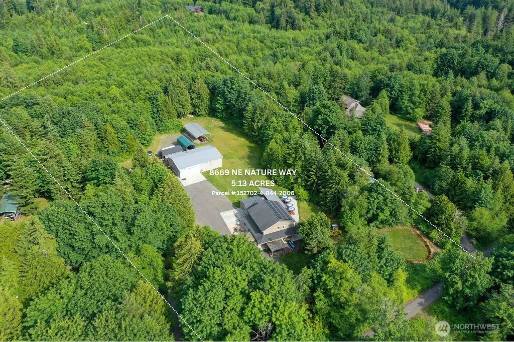 8669 NE Nature Way