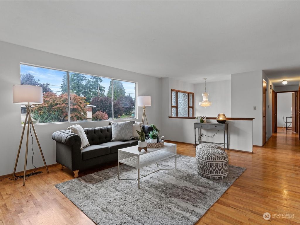 Photo of 6824 192nd Street SW, Lynnwood, WA 98036 (MLS # 2165739)