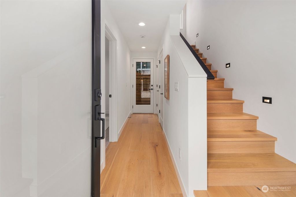 Photo of 713 B 34th Avenue, Seattle, WA 98122 (MLS # 2209848)