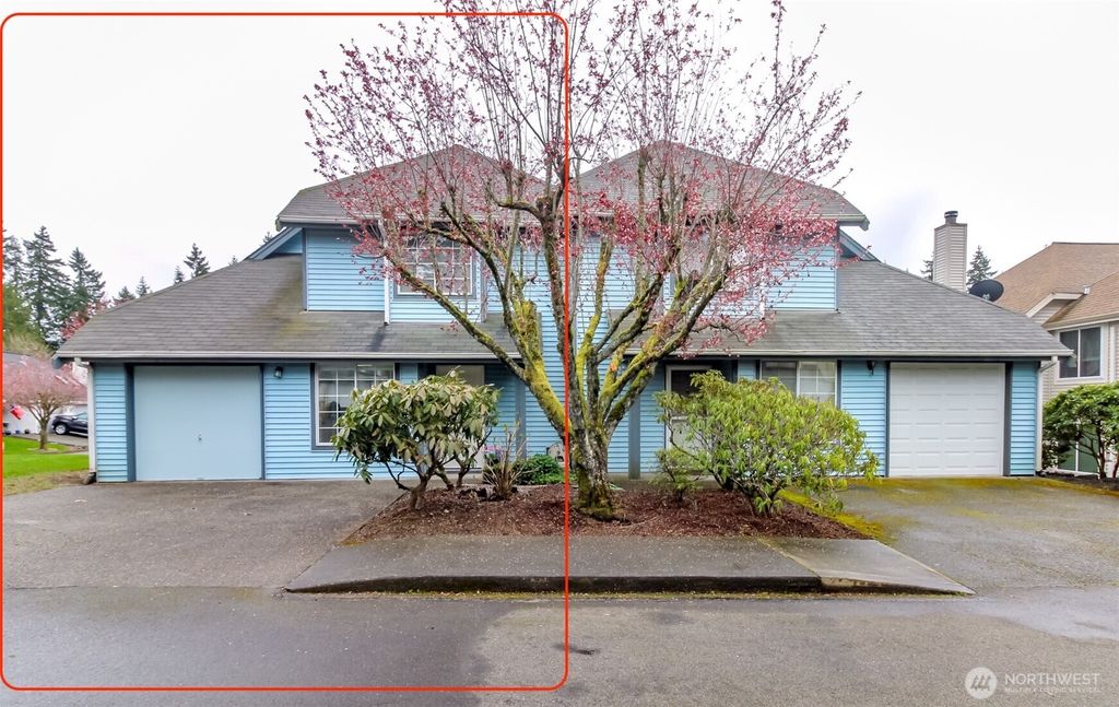 Photo of 307 S 328th Lane Ln, Federal Way, WA 98003 (MLS # 2495814)