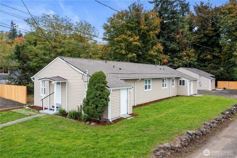 221 Elm Street Bremerton WA 98310
