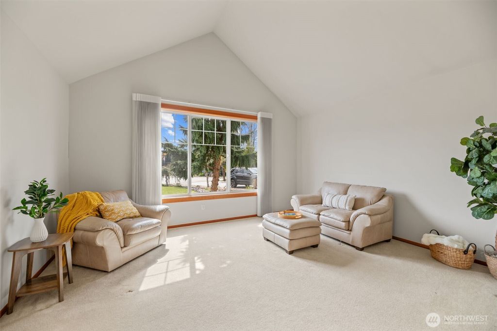 Photo of 11906 SE 277th Street, Kent, WA 98030 (MLS # 2497109)