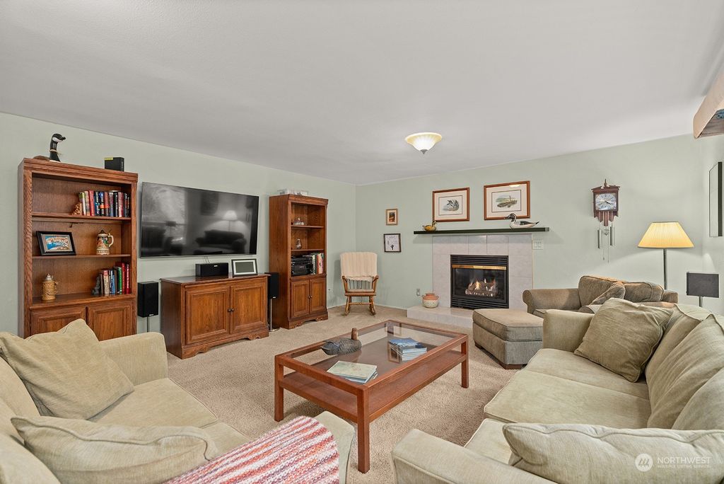 Photo of 3015 149th Street SE, Mill Creek, WA 98012 (MLS # 2127943)