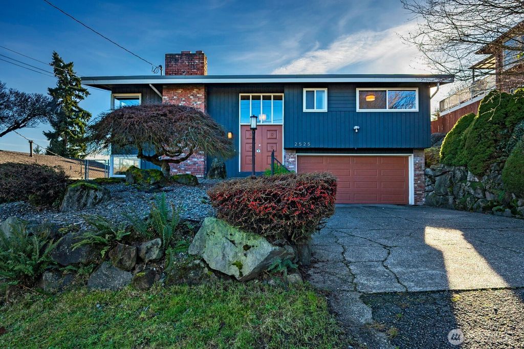 Photo of 2525 S Raymond Street, Seattle, WA 98108 (MLS # 2468454)