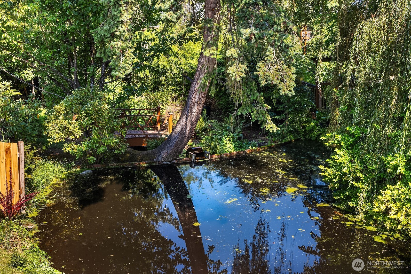 2808 Kennewick Place NE