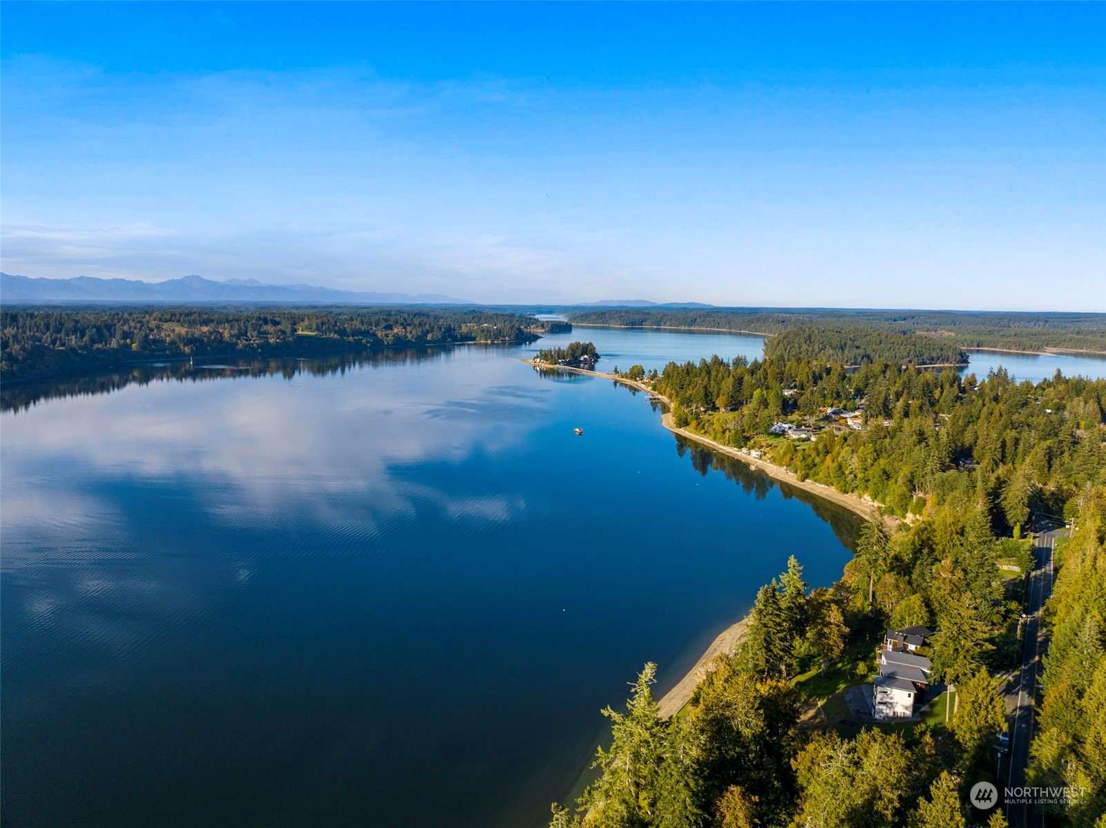 9517 Steamboat Island Road NW