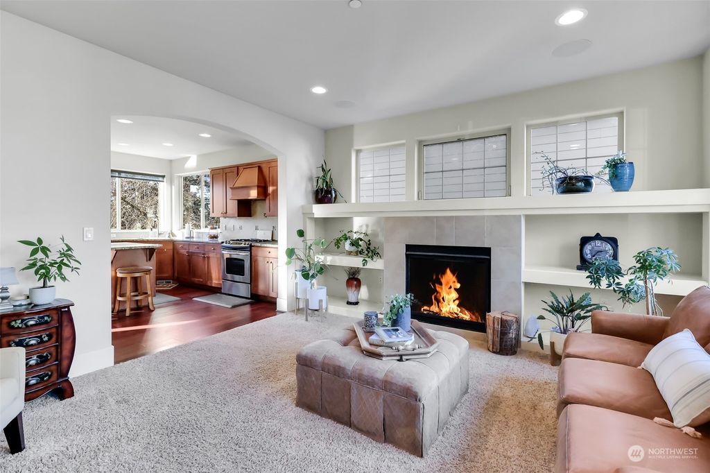 Photo of 1411 Davis Avenue S, Renton, WA 98055 (MLS # 2326633)