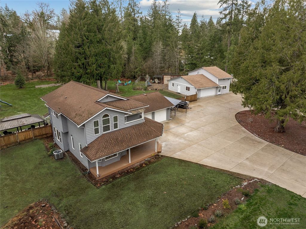 Photo of 31617 200th Avenue SE, Kent, WA 98042 (MLS # 2454907)