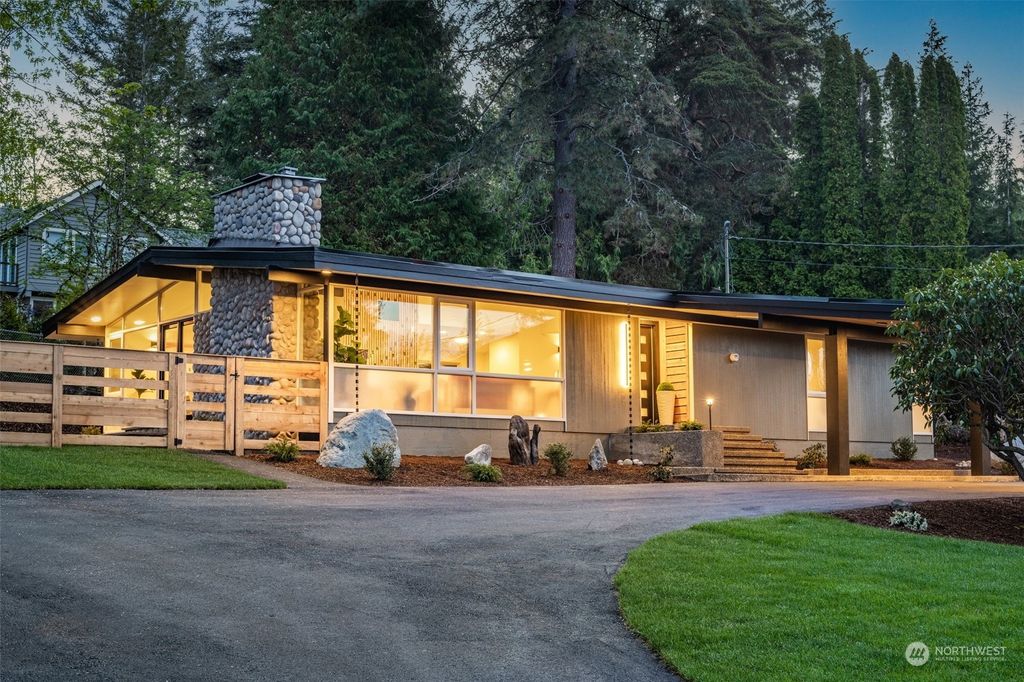 Photo of 38045 SE 88th Street, Snoqualmie, WA 98065 (MLS # 2232083)