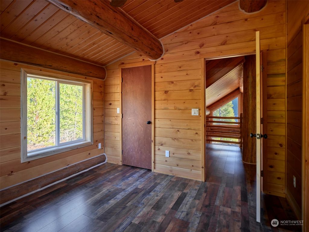 listing image 9366470642357295583