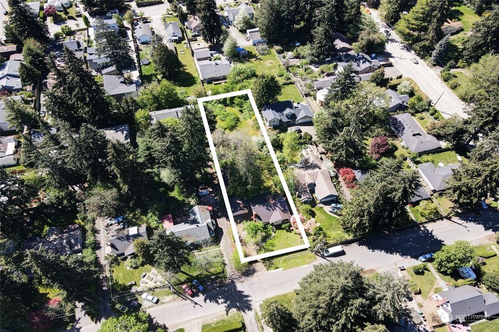 Photo of 10733 17th Avenue NE, Seattle, WA 98125 (MLS # 2158615)