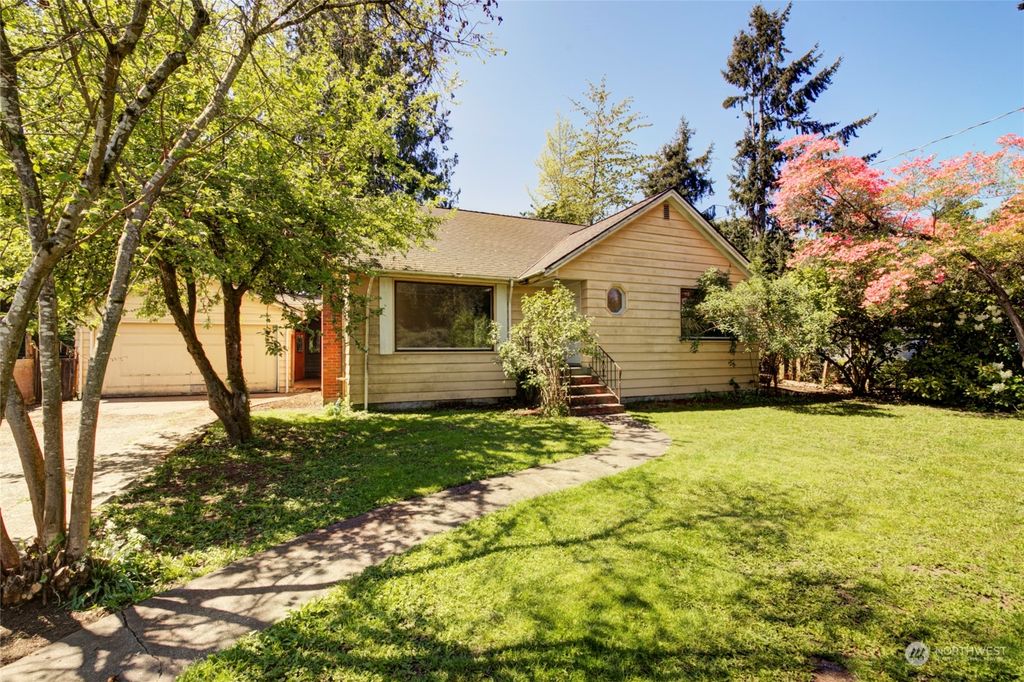 Photo of 10733 17th Avenue NE, Seattle, WA 98125 (MLS # 2158615)