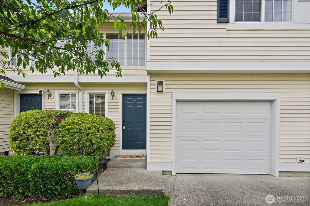 Photo of 927 132nd Street SW #B2, Everett, WA 98204 (MLS # 2396263)