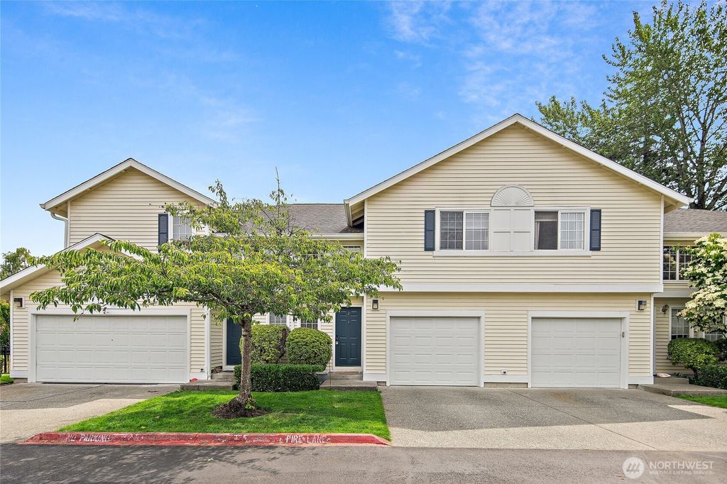 Photo of 927 132nd Street SW #B2, Everett, WA 98204 (MLS # 2396263)