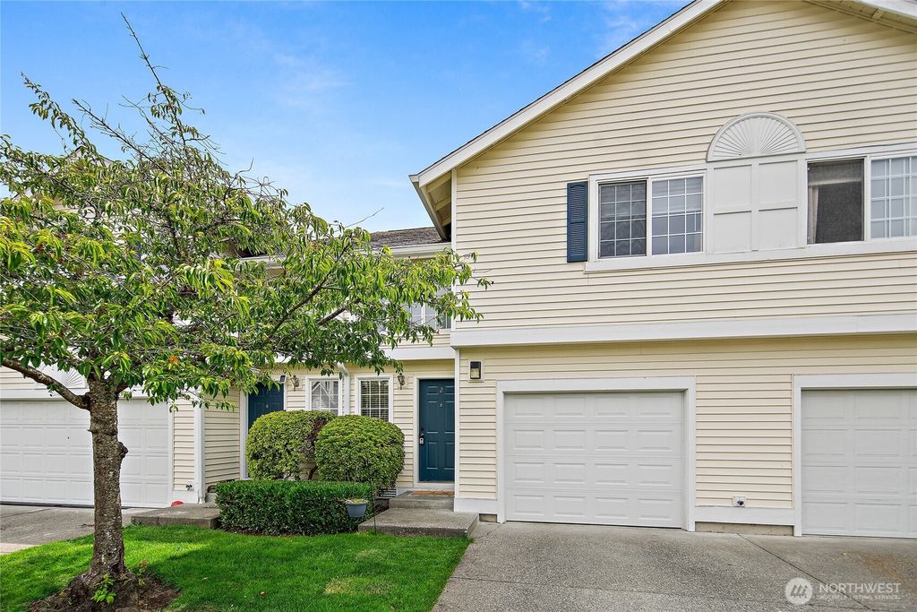 Photo of 927 132nd Street SW #B2, Everett, WA 98204 (MLS # 2396263)