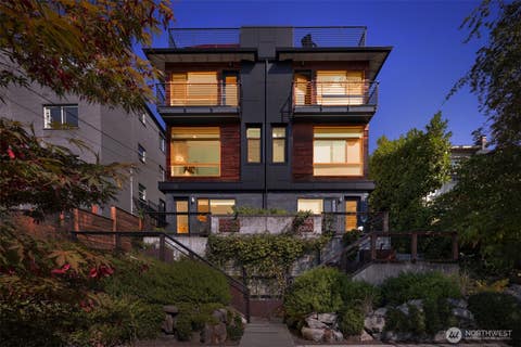 Photo of 2708 Franklin Avenue E #B, Seattle, WA 98102 (MLS # 2571733)