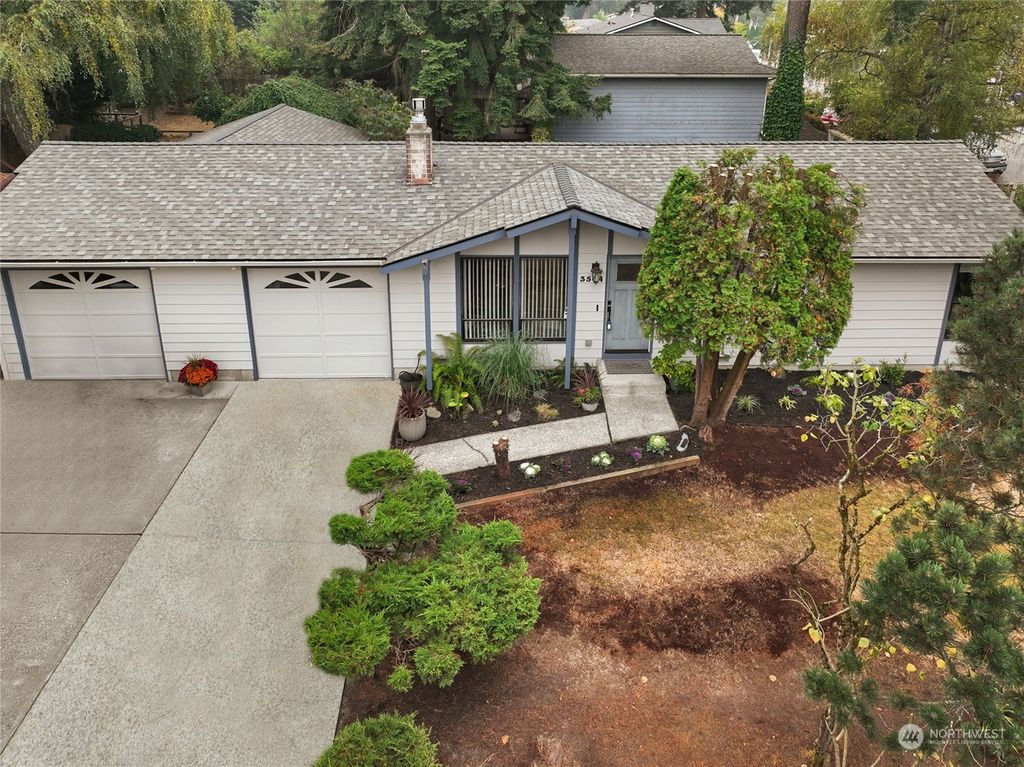 Photo of 3504 200th Place SW, Lynnwood, WA 98036 (MLS # 2125328)